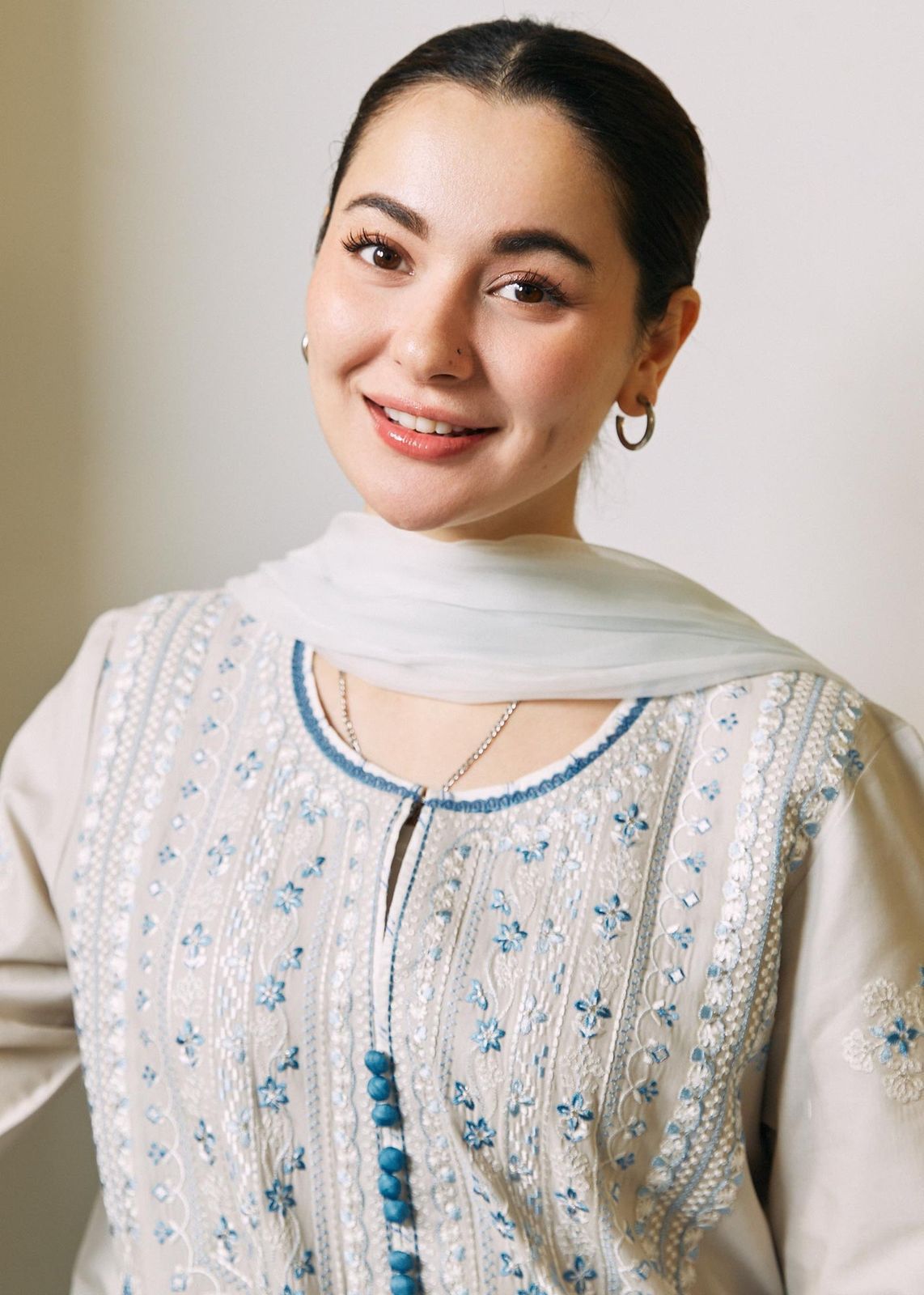 Coco 1032 Luxury Embroidered 3-Piece