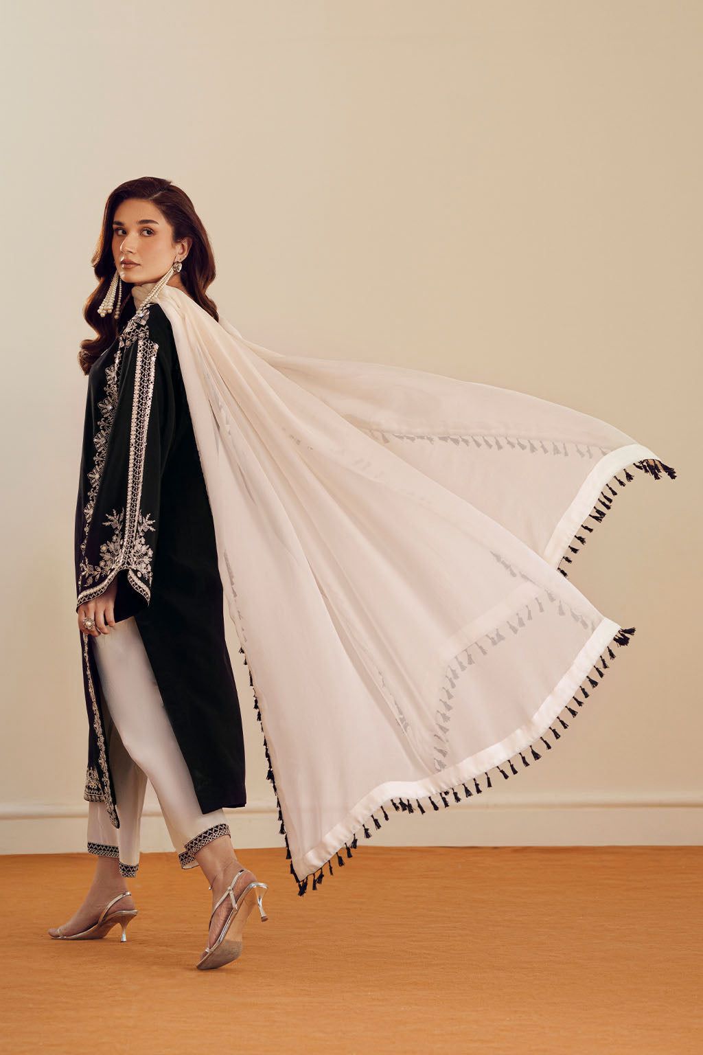 Vany 3PCS UNSTITCHED SUIT